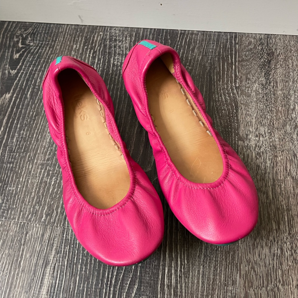 Fuchsia Tieks Size 8